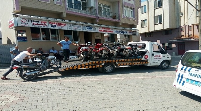 Tescilsiz motosikletler toplanıyor