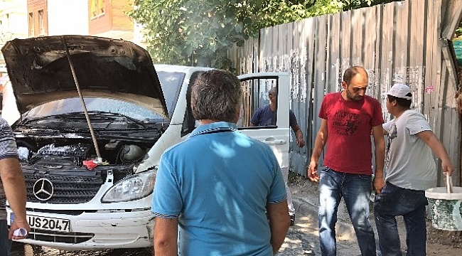 Yanan arabayı otoparka bıraktı