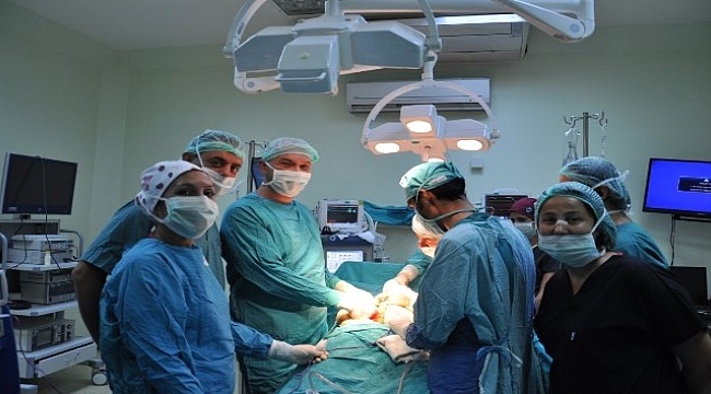 Devlet Hastanesi ürolojide ilk operasyonlara imza atıyor