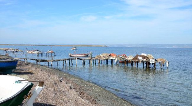 Çanakkale'de Sahilde Erkek Cesedi Bulundu