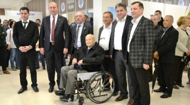 1. Biga Belediyesi Kitap Fuarı Açıldı