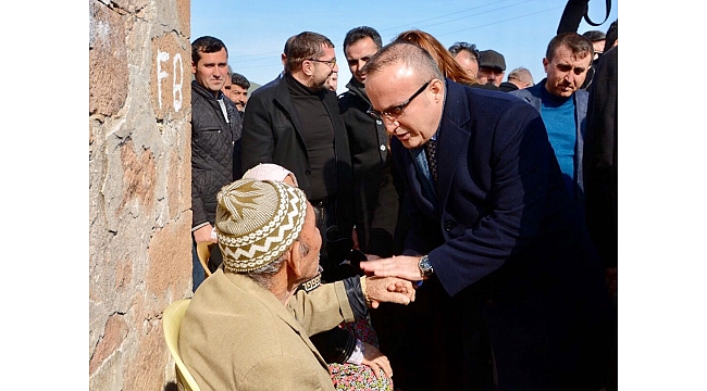 “Depremzedelerimizin Yaralarını Sarıyoruz”