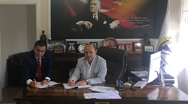 EVREŞE BELEDİYE BAŞKANLIĞI İLE HİZMET-İŞ SENDİKASI ARASINDA TOPLU İŞ SÖZLEŞMESİ İMZALANDI