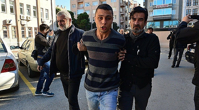 Çanakkale'de Kuyumcu Soyan Zanlılar'dan 3 kişiden 2'si tutuklandı, biri serbest bırakıldı.