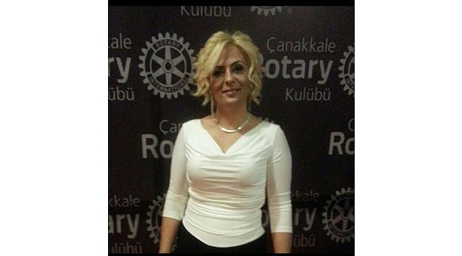 Ebru Erdinç' yeni yıl münasebetiyle bir kutlama mesajı yayınladı.