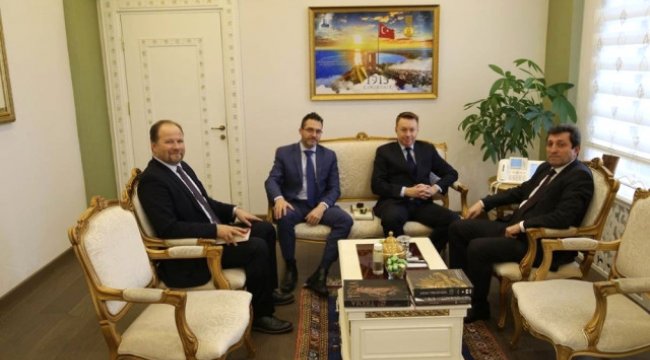 Avustralya'nın Ankara Büyükelçisi Brown'dan Vali Tavlı'ya Ziyaret