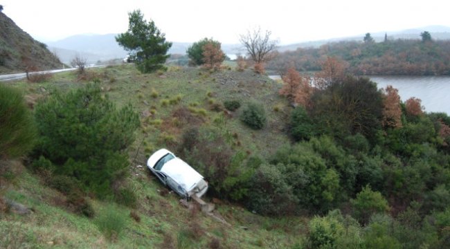 Yoldan Çıktı, Uçuruma Yuvarlandı