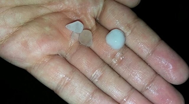 Çanakkale’de nohut büyüklüğünde dolu yağdı