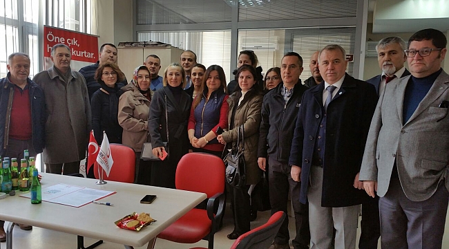 İYİ PARTİ İL BAŞKANLIĞI KAN BAĞIŞLADI