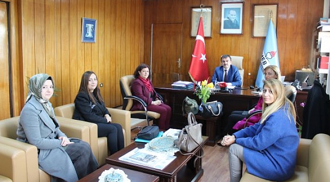 KADIN VE DEMOKRASİ DERNEĞİ YÖNETİMİNDEN İL MİLLİ EĞİTİM MÜDÜRÜ OSMAN ÖZKAN’A ZİYARET