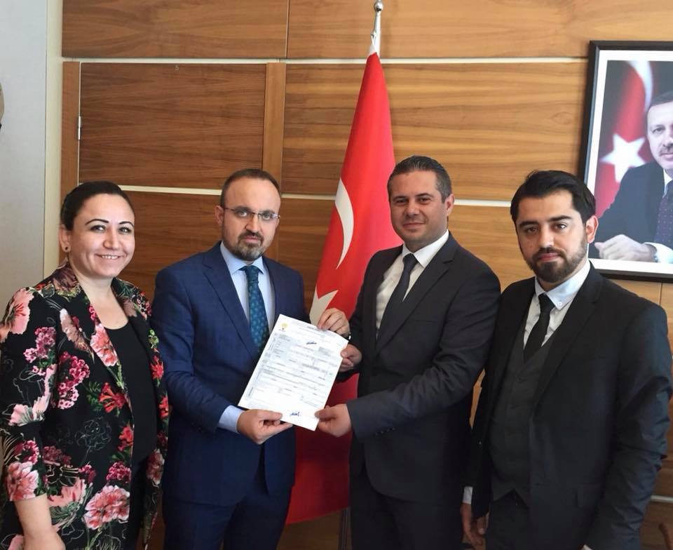 Milletvekillerine Mevsimlik İşçi Muamelesi Yapmak Doğru Değil"