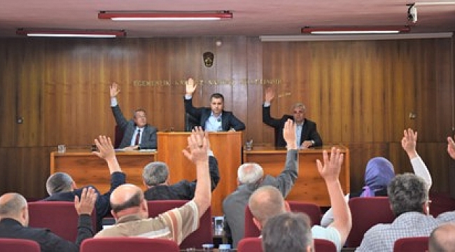 ESNAF İSTEDİ, BAŞKAN KUZU YAPTI!