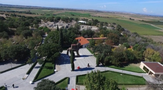 Troya'nın Eşsiz Tarihi Havadan Görüntülendi