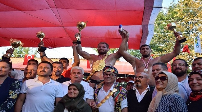 285. Çardak Yağlı Pehlivan Güreşlerinde Başpehlivan Balaban oldu