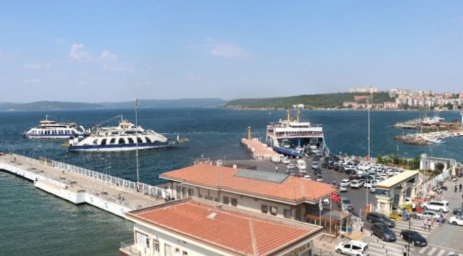 Çanakkale'de Dönüş Yoğunluğu: 5 Kilometrelik Kuyruk Oluştu