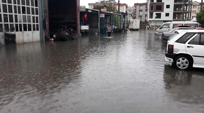 Çanakkale'de şiddetli yağmur