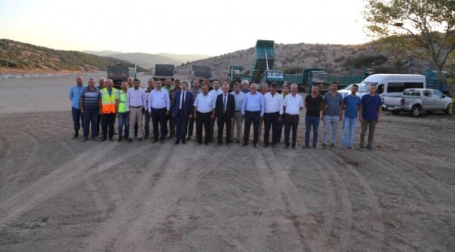 Ezine Gıda İhtisas Organize Sanayi Bölgesi Akçin Çayı Islah Çalışmaları Hızla Sürdürülüyor