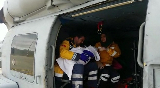 7 aylık bebek askeri helikopterle hastaneye nakledildi