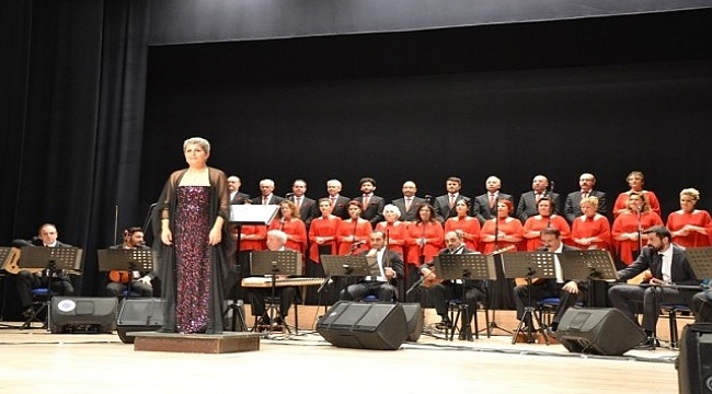 Biga'da solistler geçidi