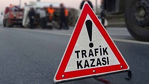 Çanakkale'de Tıra Çarpan Otomobilin Sürücüsü Yaralandı