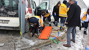 Çanakkale'de Trafik Kazası: 1 Yaralı