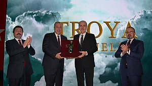 “TROYA HAZİNELERİ-ASIRLIK HASRET BELGESELİ ” ÇANAKKALE GALASI ÇTSO ORGANİZASYONUNDA GERÇEKLEŞTİ