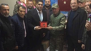 AKSAKALLI'NIN ZİYARETİ CAMİKEBİR'DE BAYRAM HAVASI