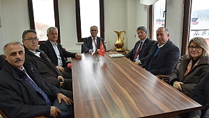 Belediye Başkanı Ülgür Gökhan, Emekli Astsubayları ve Ziraat Mühendisleri Odası’nı Ziyaret Etti
