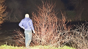 Çanakkale'de Otomobil Dereye Uçtu..