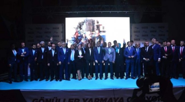 Erdoğan Projelerini ve Meclis Üyelerini Tanıttı