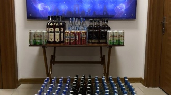 Feribot İskelesinde 196 Şişe Kaçak İçki Ele Geçirildi