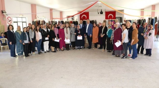 Karabiga Giyim Kursu'nun Sergisi Açıldı