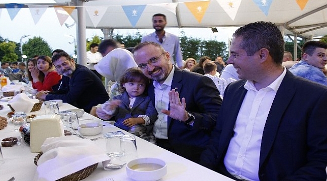 AK Parti Çanakkale İl Başkanlığından iftar