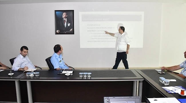 Biga Belediyesi'nde Stratejik Plan Toplantısı Yapıldı
