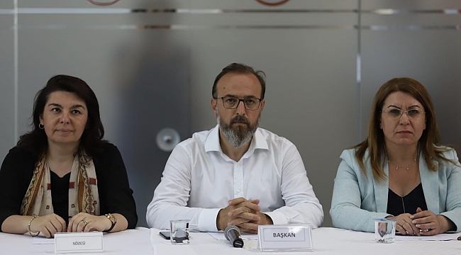 İSKENDEROĞLU; “ÇOCUKLARA İLKOKULDA HAYVAN SEVGİSİ VE HAYVAN HAKLARI DERSİ VERİLMELİ”