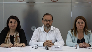 İSKENDEROĞLU; “ÇOCUKLARA İLKOKULDA HAYVAN SEVGİSİ VE HAYVAN HAKLARI DERSİ VERİLMELİ”