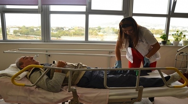Felçli hasta 6 ayda yürümeye başladı