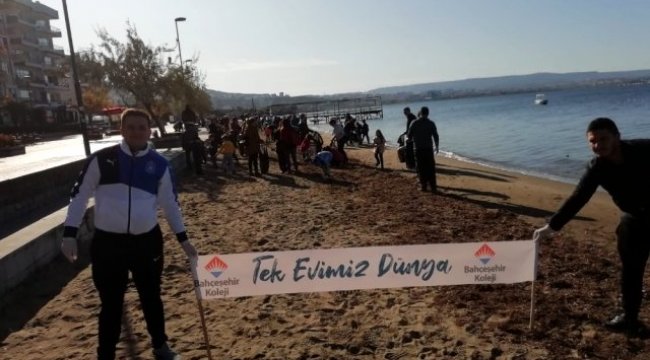 Bahçeşehir Koleji Türkiye&#039;nin en büyük kıyı temizleme hareketini gerçekleştirdi