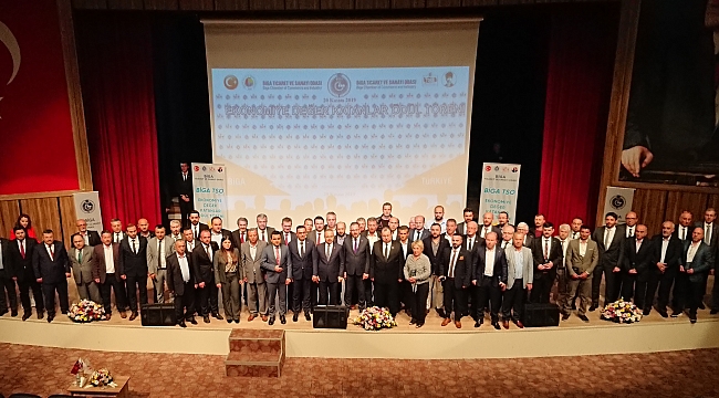 BİGA’NIN YILDIZLARINA ÖDÜLLERİ TÖRENLE VERİLDİ.