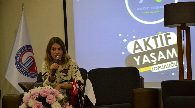 Oyunca Tuba Ünsal, Biga'da üniversiteli gençlerle buluştu