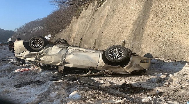 Şarampole devrilen otomobilin sürücüsü öldü