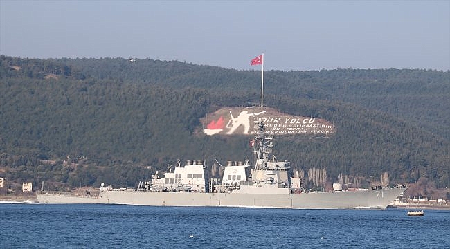 ABD askeri gemisi Çanakkale Boğazı'ndan geçti