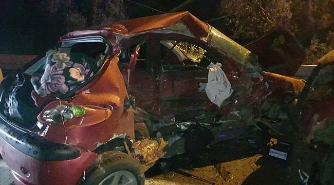 Bursa'da otomobil ile kamyonet çarpıştı: 1 ölü, 3 yaralı