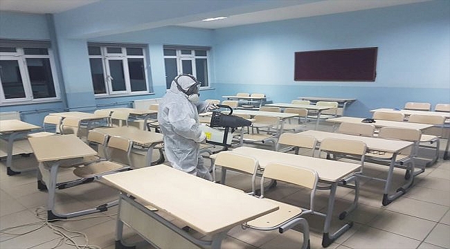 Çanakkale'de toplu taşıma araçları ve okullar dezenfekte ediliyor
