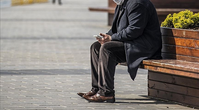 İçişleri Bakanlığı: 65 yaş üstü ve kronik rahatsızlığı olanların dışarı çıkmaları sınırlandırıldı