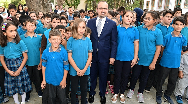 AK Parti Grup Başkanvekili Bülent Turan’dan 23 Nisan Mesajı