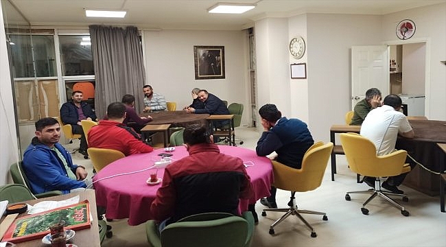 Bursa'da ruhsatsız iş yerinde kumar oynayan 14 kişiye 44 bin lira ceza