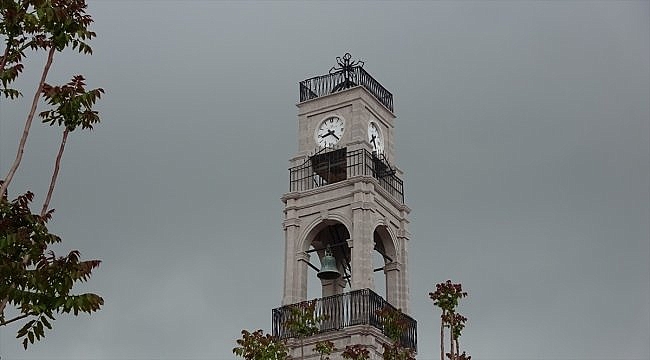 Bozcaada'daki tarihi kilisenin çan kulesi restore edildi
