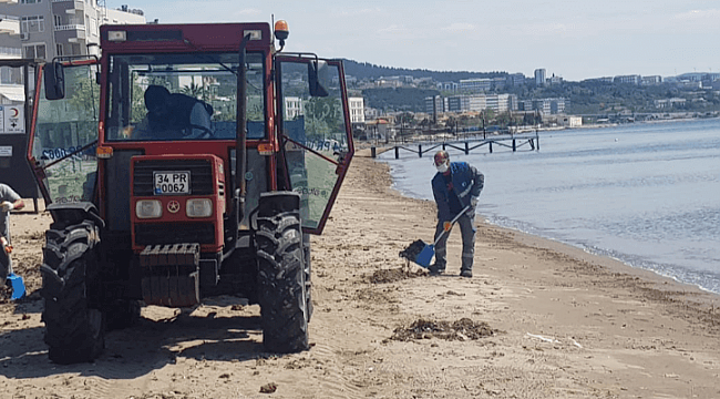 Sahil Temizlik Çalışmaları Rutin Olarak Sürdürülüyor