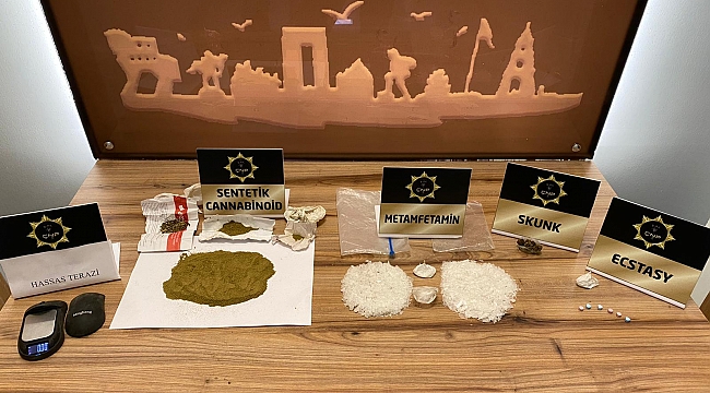 Çanakkale'de uyuşturucu operasyonu: 2 gözaltı